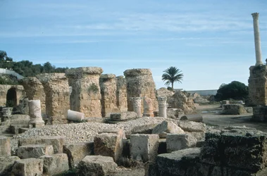 Uitzicht op ruïnes